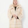 Купить Женская шуба TORNADO FUR из меха норки S Бежевая (gtf-2524)